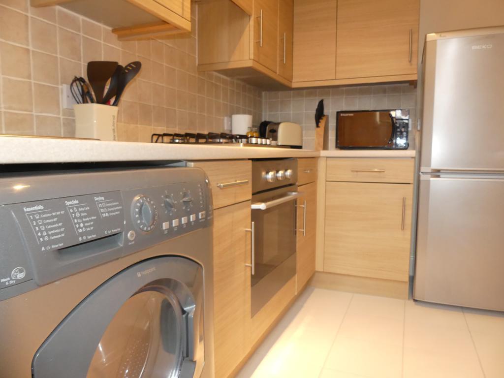 Basingstoke Apartments - Sherborne House, City Centre Victorian Apartments Room photo